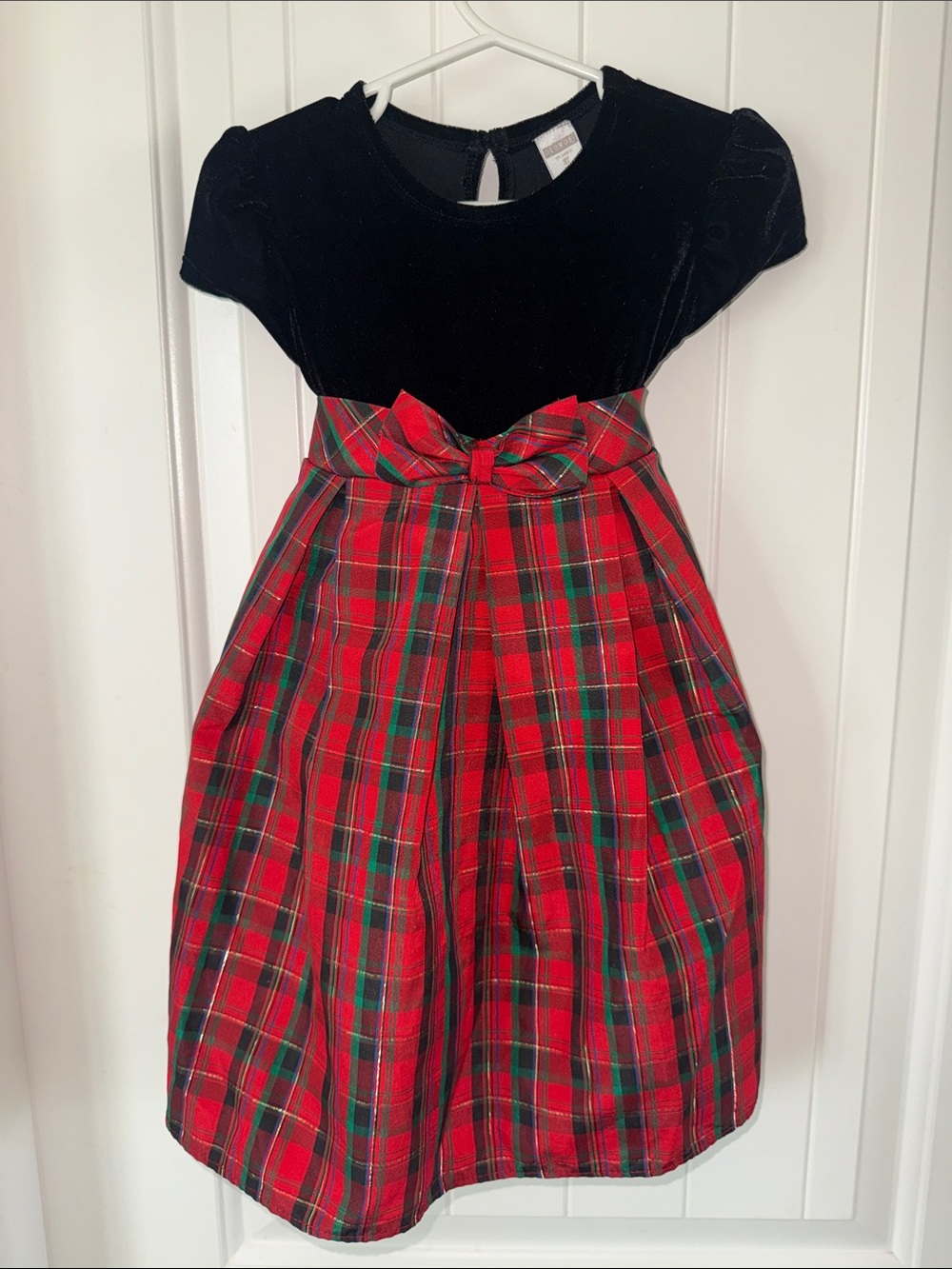 George Black Velvet Top with Red Plaid Bow Skirt holiday Dress sz 3T